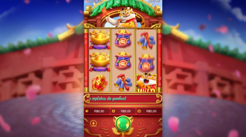 Playing the game Fortune Tiger.